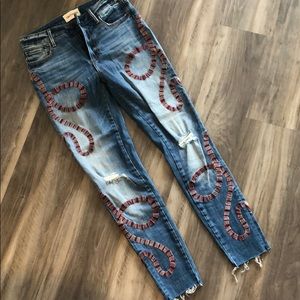 Driftwood size 24 jean